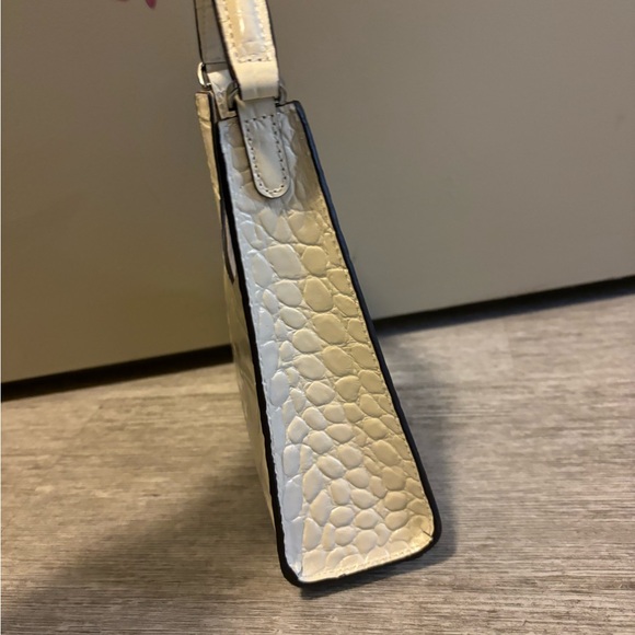 NWOT Staud Rey Croc Leather Bag in Cream - Picture 5 of 9